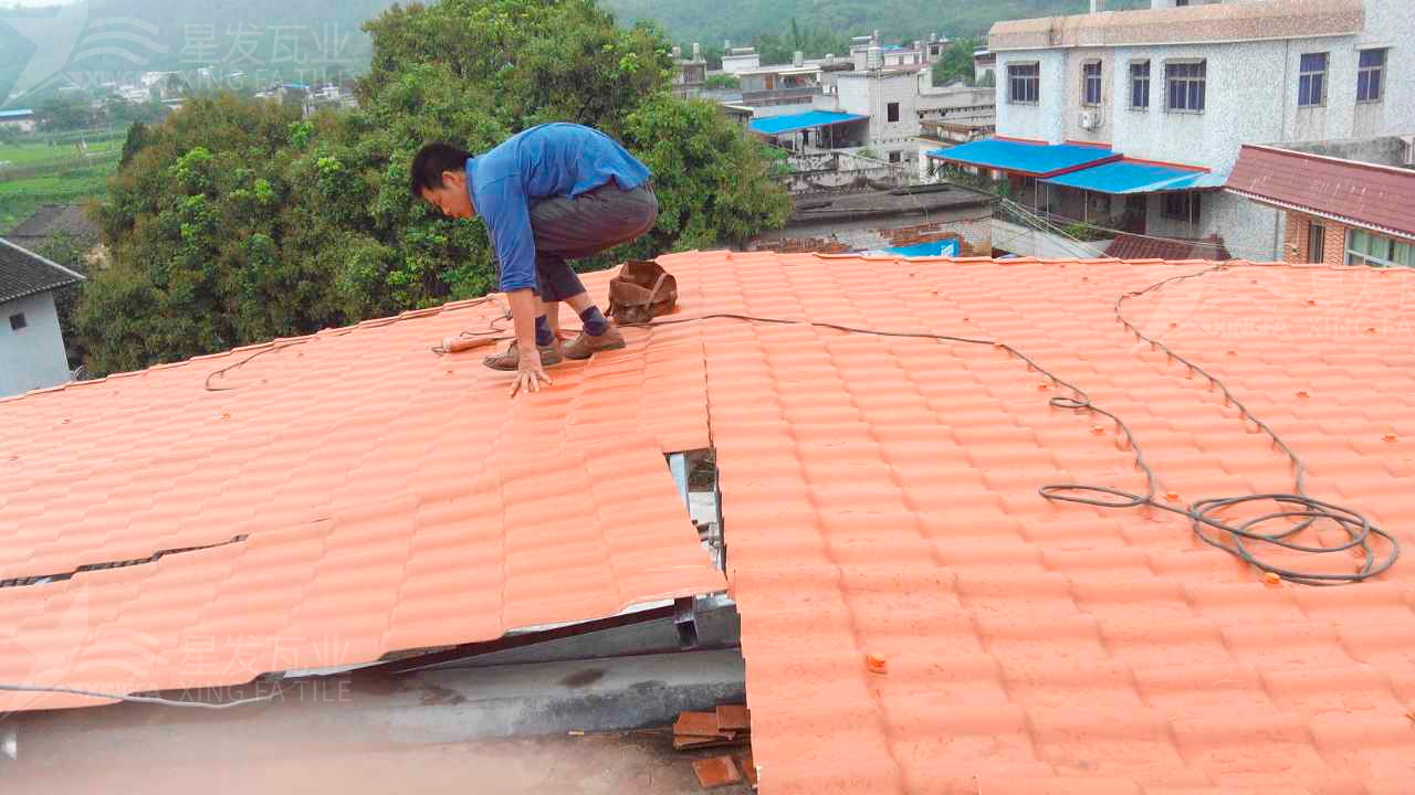 恩施屋顶铺设安装合成树脂瓦时，牢牢记住这3点，就不怕屋顶出问题！